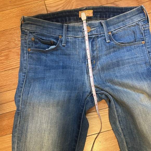 Mother looker ankle fray jeans. - Picture 9 of 10